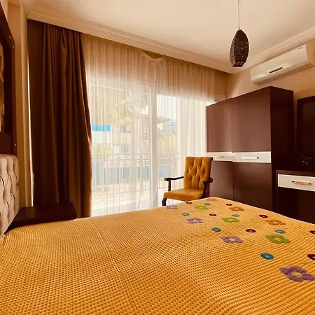 Апартаменты Kusadasi'nda 1+1 Daire Lena *