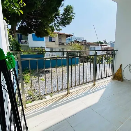 Апартаменты Kusadasi'nda 1+1 Daire Lena Кушадасы