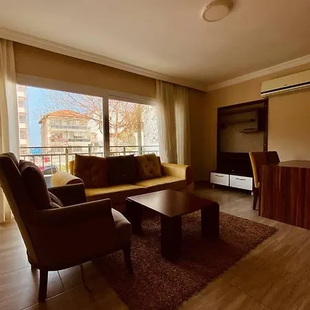 Kuşadası'nda 1+1 Daire Lena * Kuşadası
